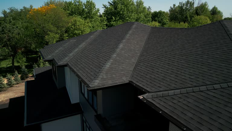 Best Flat Roofing  in Union Grove, WI